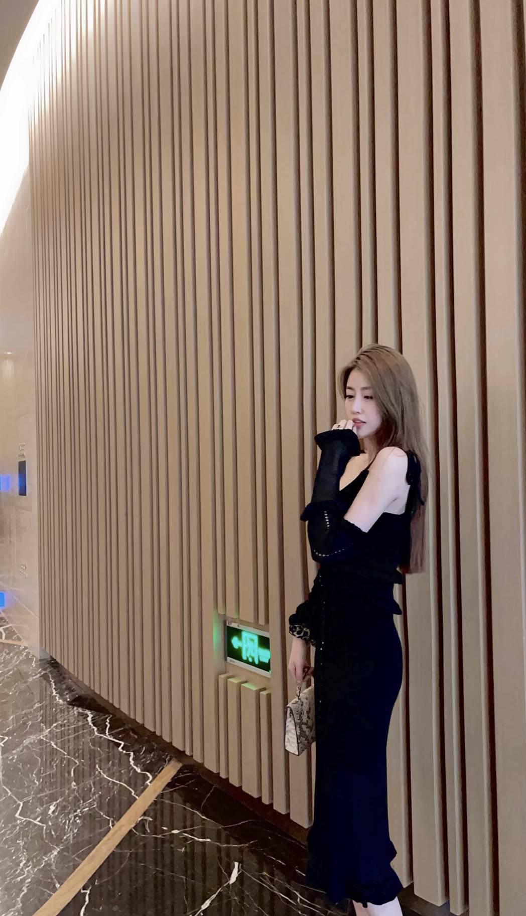 真人验证（退役空姐）经验丰富、身材棒