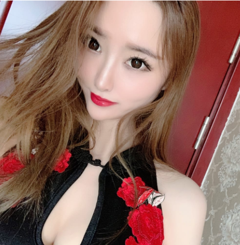 三点粉嫩出水快美女兼职